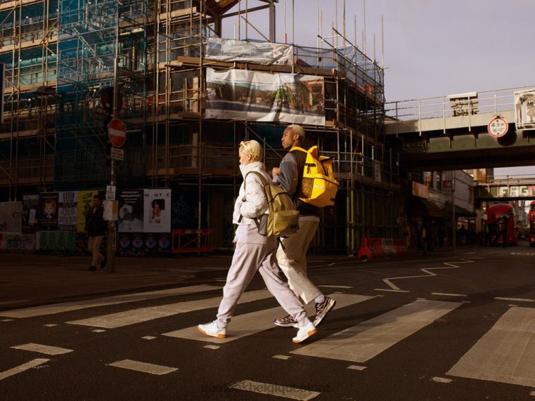 Eastpak zippl\'r rembourré bâche armée sacs à dos N6H8X113